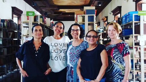 A equipe da Biblioteca do MHN. Ao centro, Eliane Silva